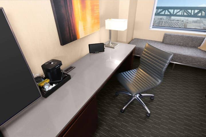 Room 53 of 266