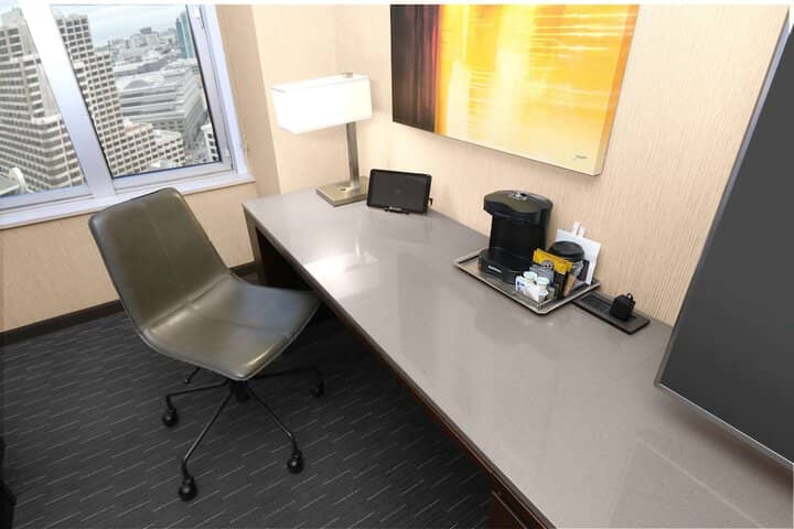 Room 51 of 266