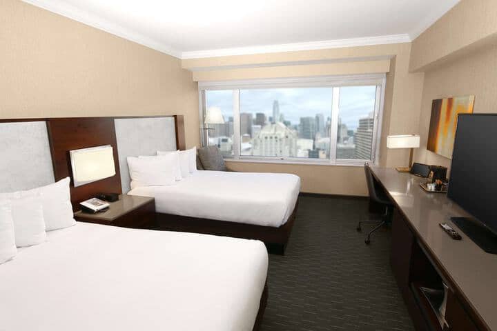 Room 118 of 266