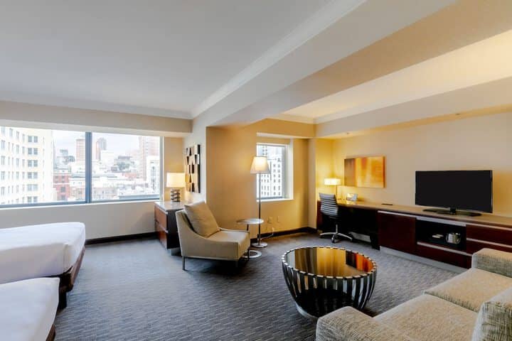 Room 26 of 266