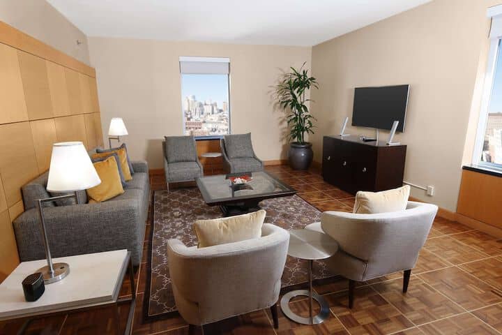 Room 130 of 266
