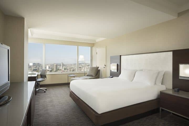 Room 19 of 266