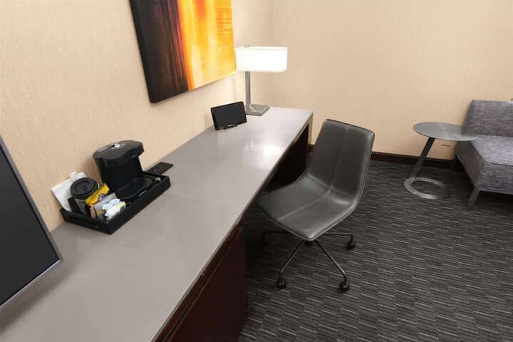 Room 98 of 266