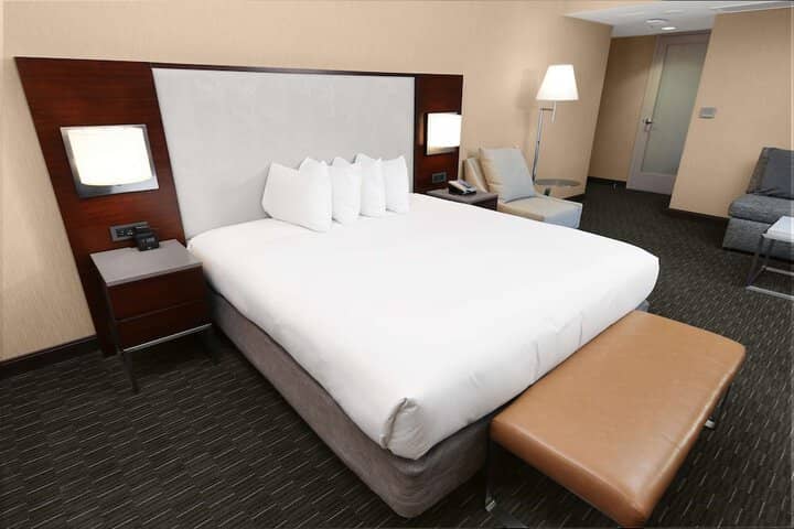 Room 55 of 266