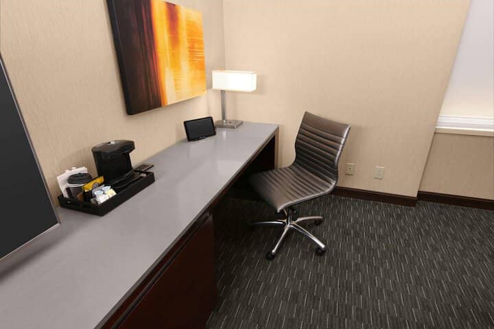 Room 90 of 266