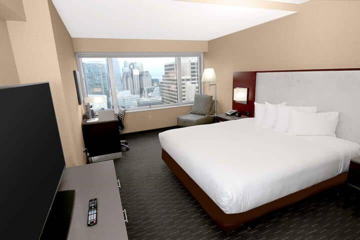 Room 115 of 266