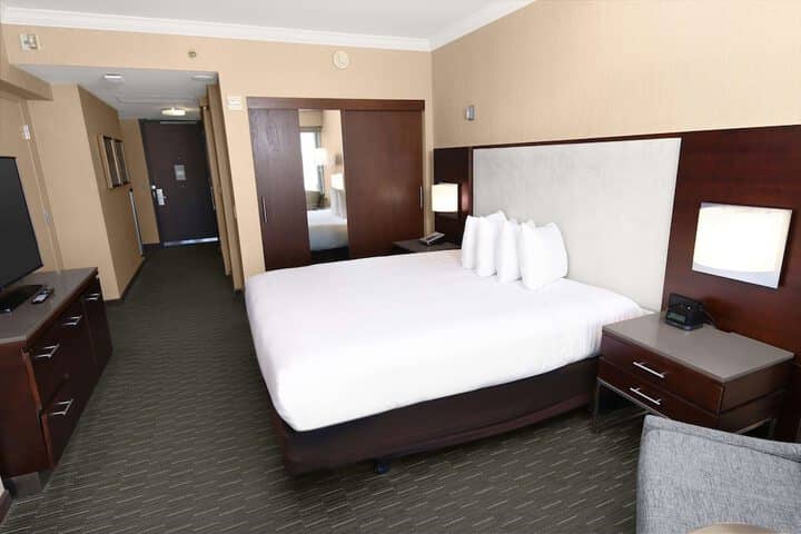 Room 91 of 266
