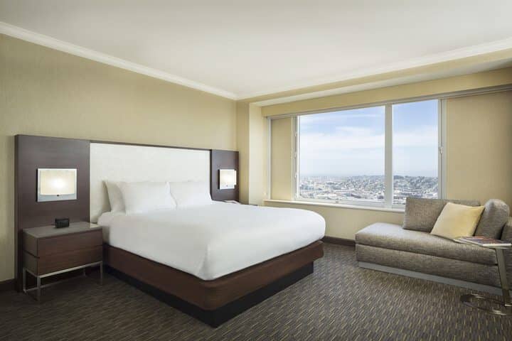 Room 18 of 266