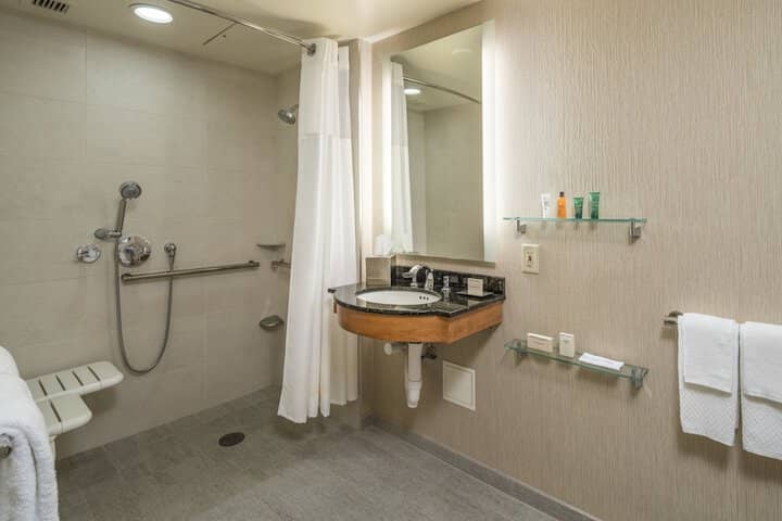 Room 148 of 266