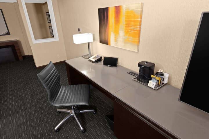 Room 68 of 266