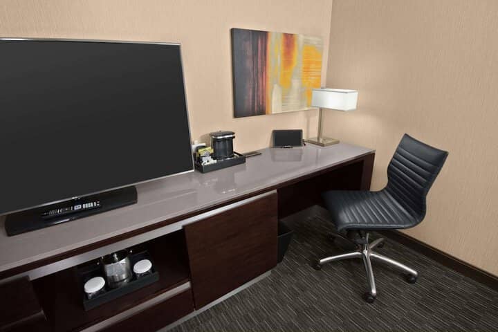 Room 99 of 266